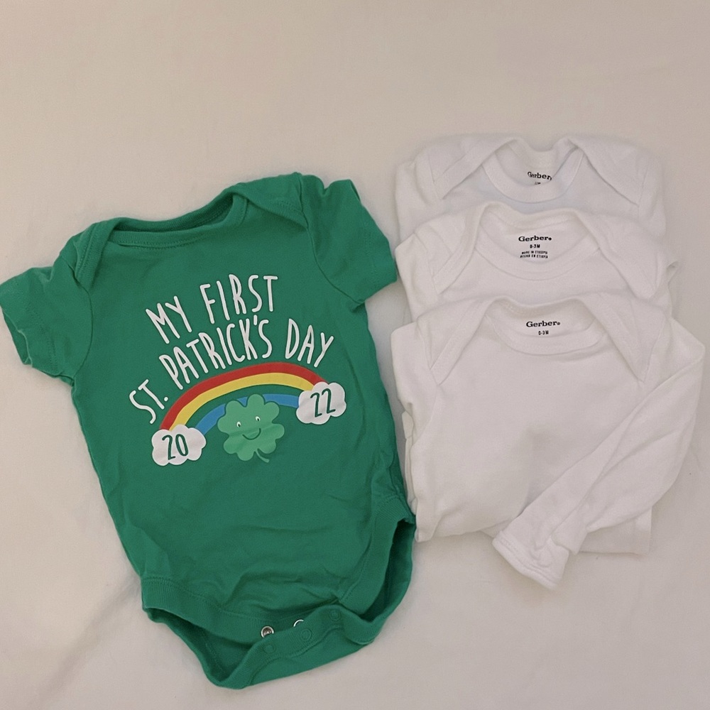 Bundle 1st st patty’s day onesie